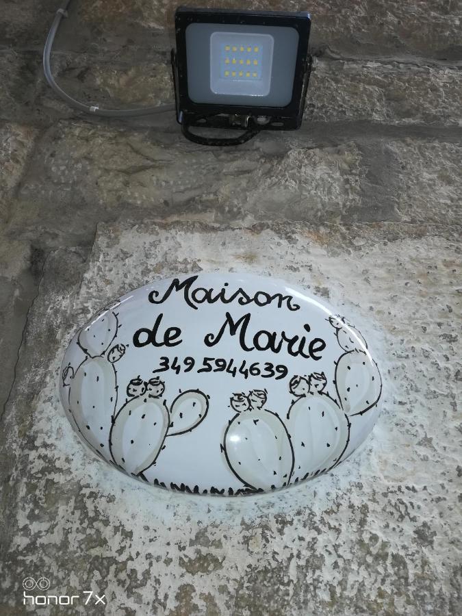 Maison De Marie Трани Екстериор снимка
